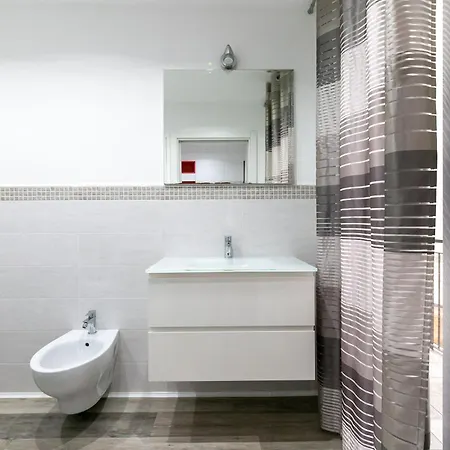 Apartmán Levantina - *
